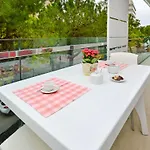 Fiore-7 By Interhome